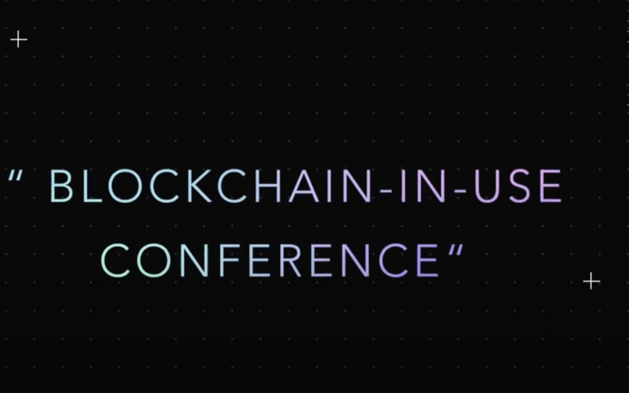 Worte "Blockchain in use Conference" auf schwarzem Untergrund